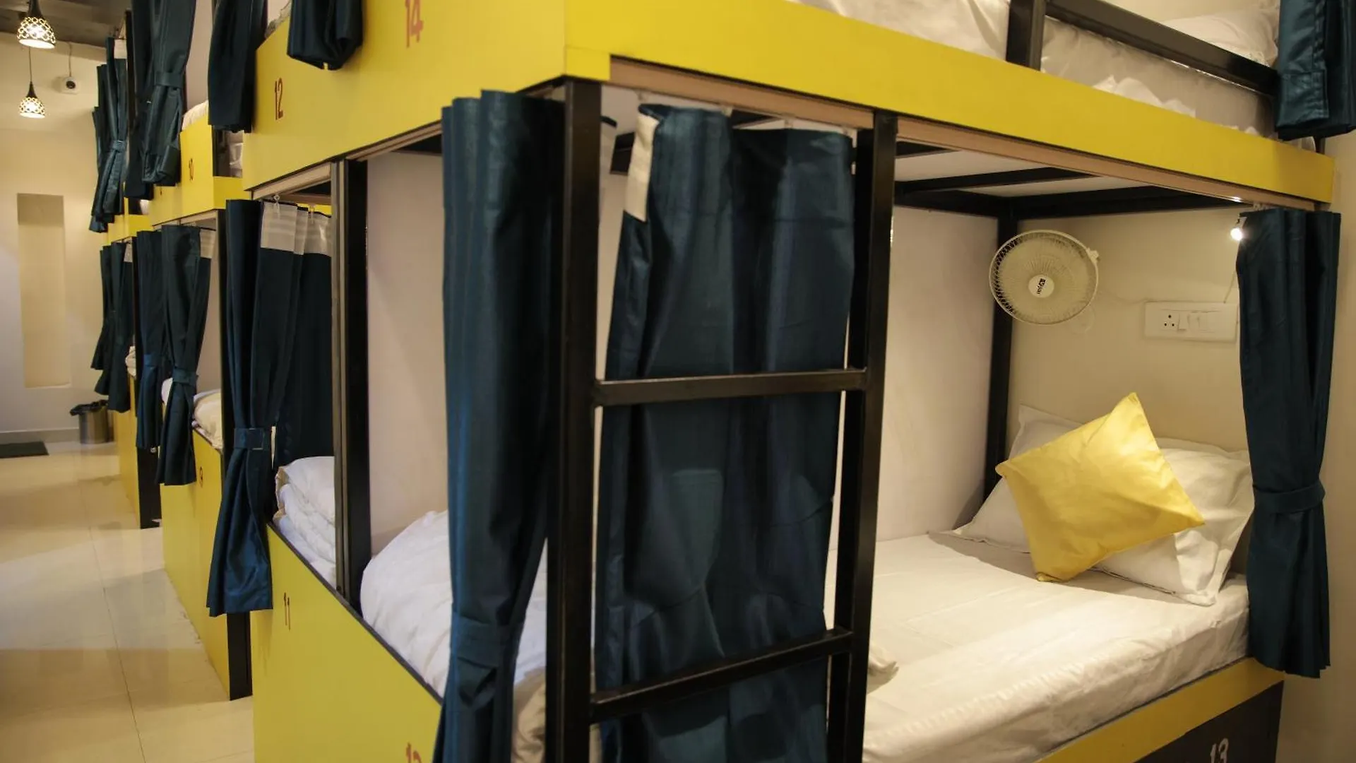 Hostel Bed Station Ac Dormitory Varanasi