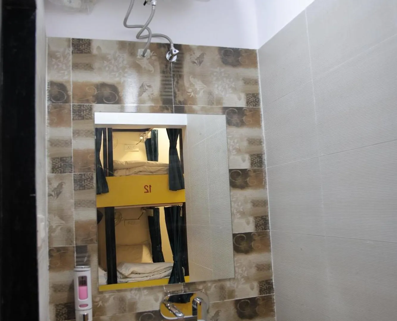 Bed Station Ac Dormitory Varanasi Hostel